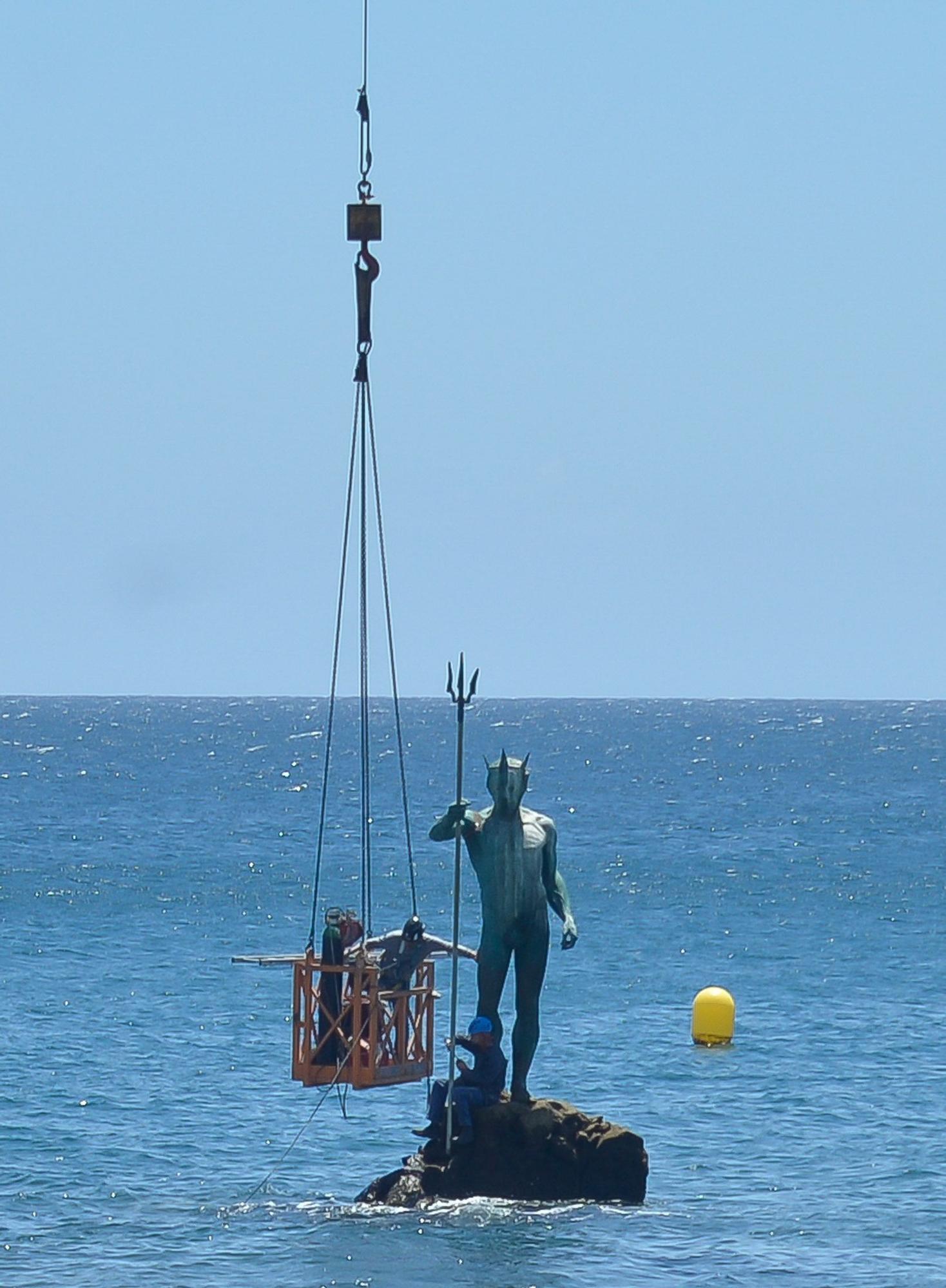 Arreglo de la escultura Neptuno