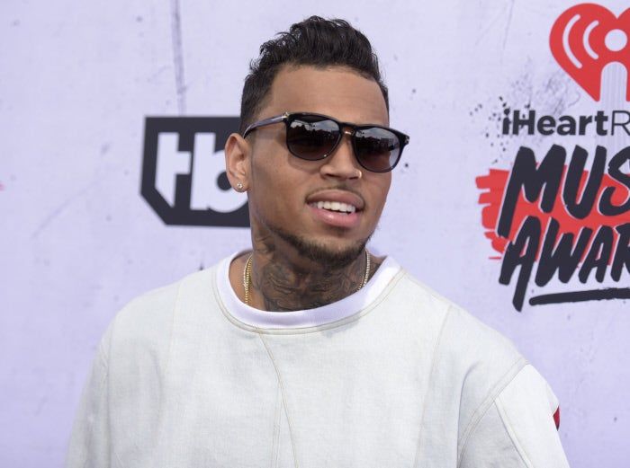Chris Brown, detenido por violación