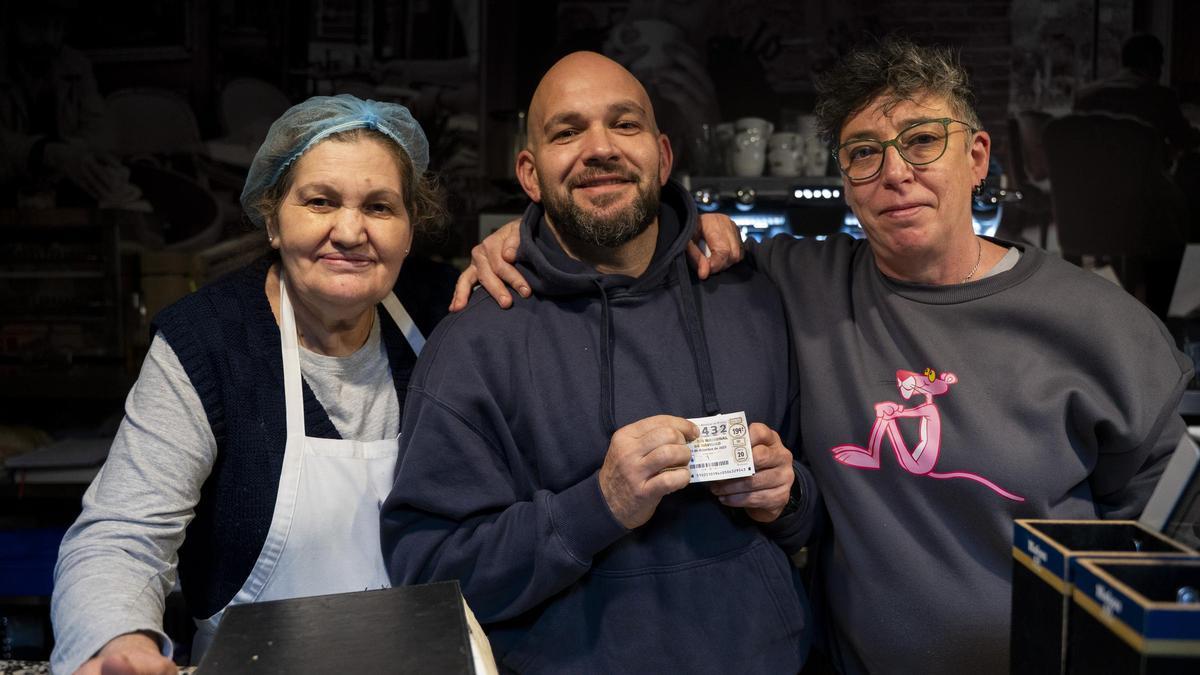 VIDEO | En Cá Rosi reparte 36.000 en Cáceres