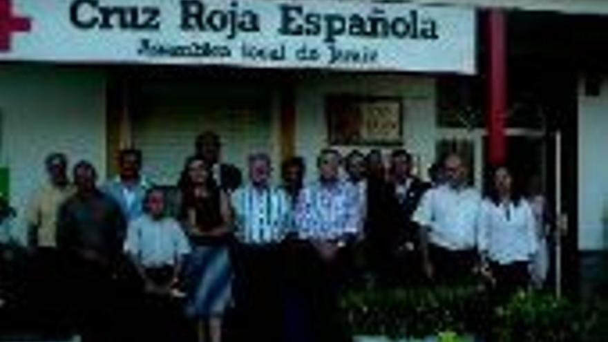 Cruz Roja homenajea a empresas y voluntarios