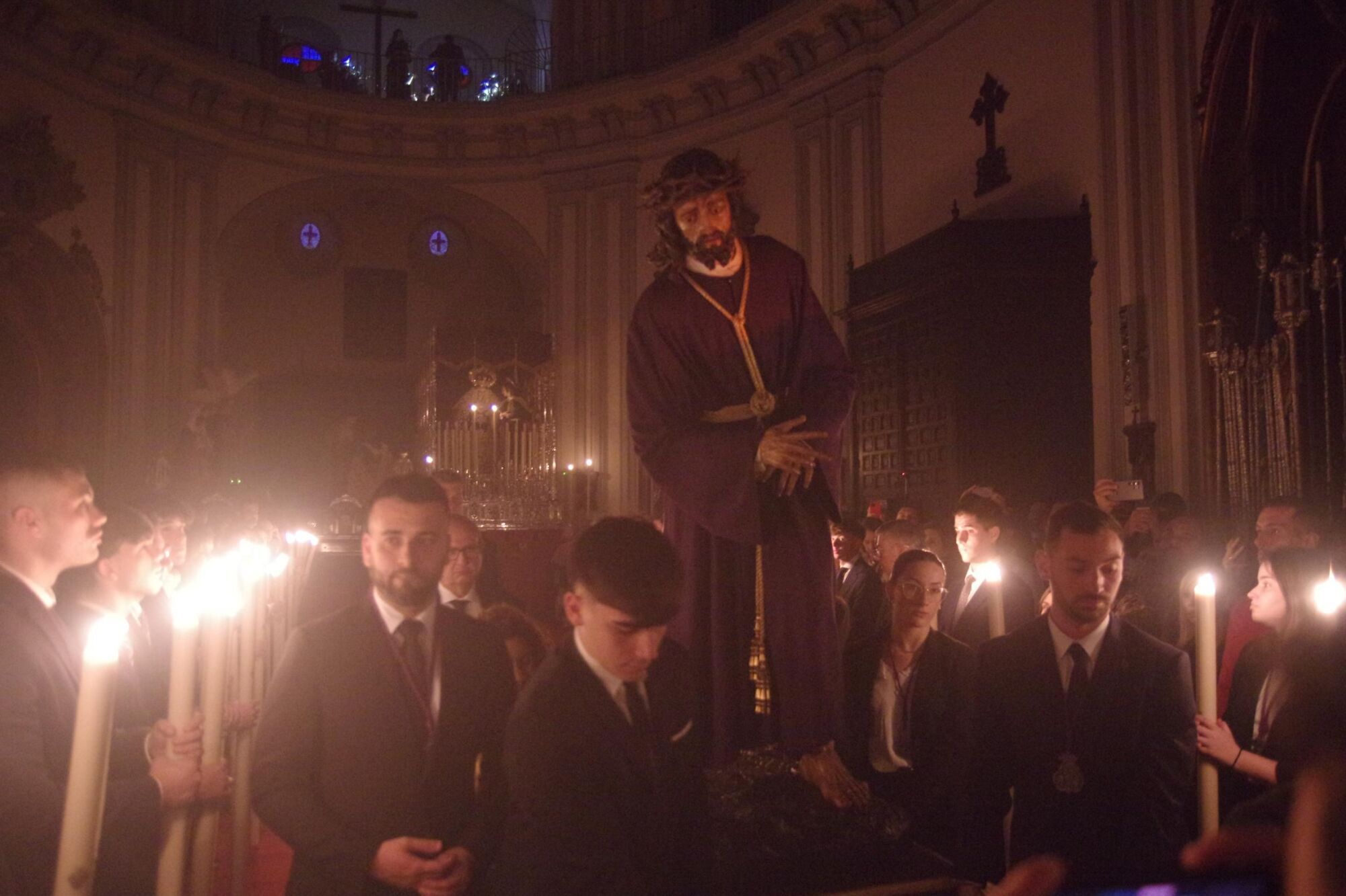 Vía crucis y traslado claustral de Salutación en San Felipe Neri 2025