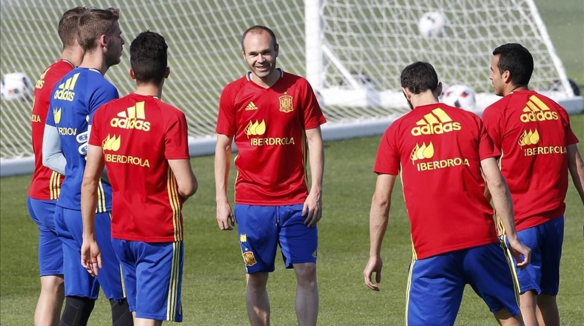 mdedios34427601 football soccer euro 2016 spain training complexe spor160624192643 mdedios34427601 football soccer euro 2016 spain training complexe spor160624192643