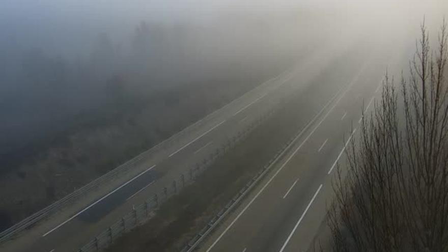 Niebla captada por las cámaras de la DGT en Otero de Sanabria