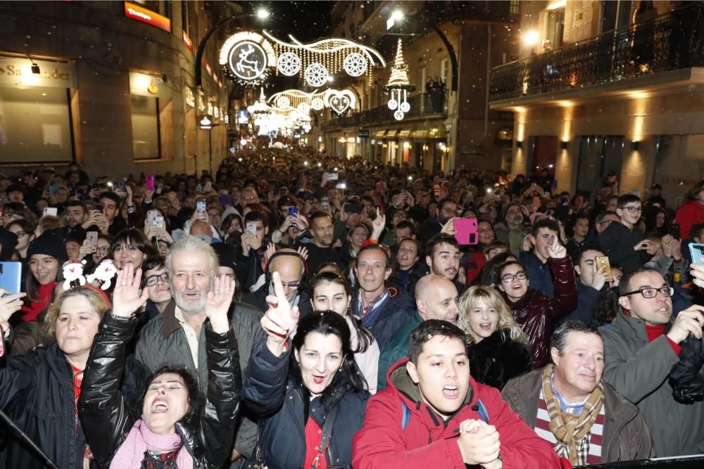 Ya es Navidad en Vigo: 10 milllones de luces para marcar una historia. // A. Villar | J. Lores | J. Álvarez | C. Delgado | M. Romero