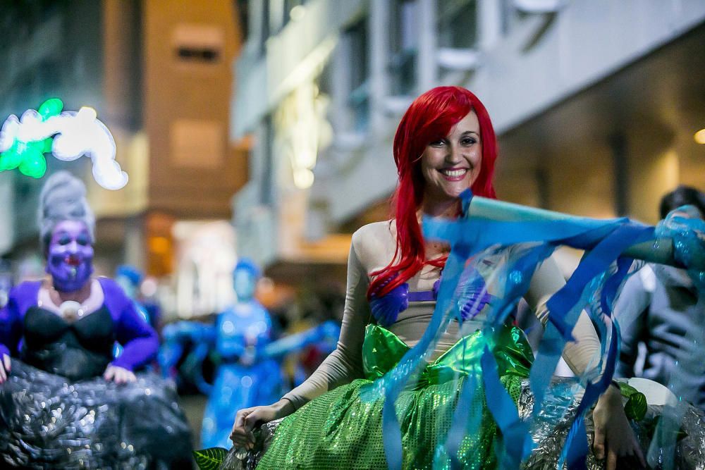 Búscate en las fotos del Carnaval en Benidorm