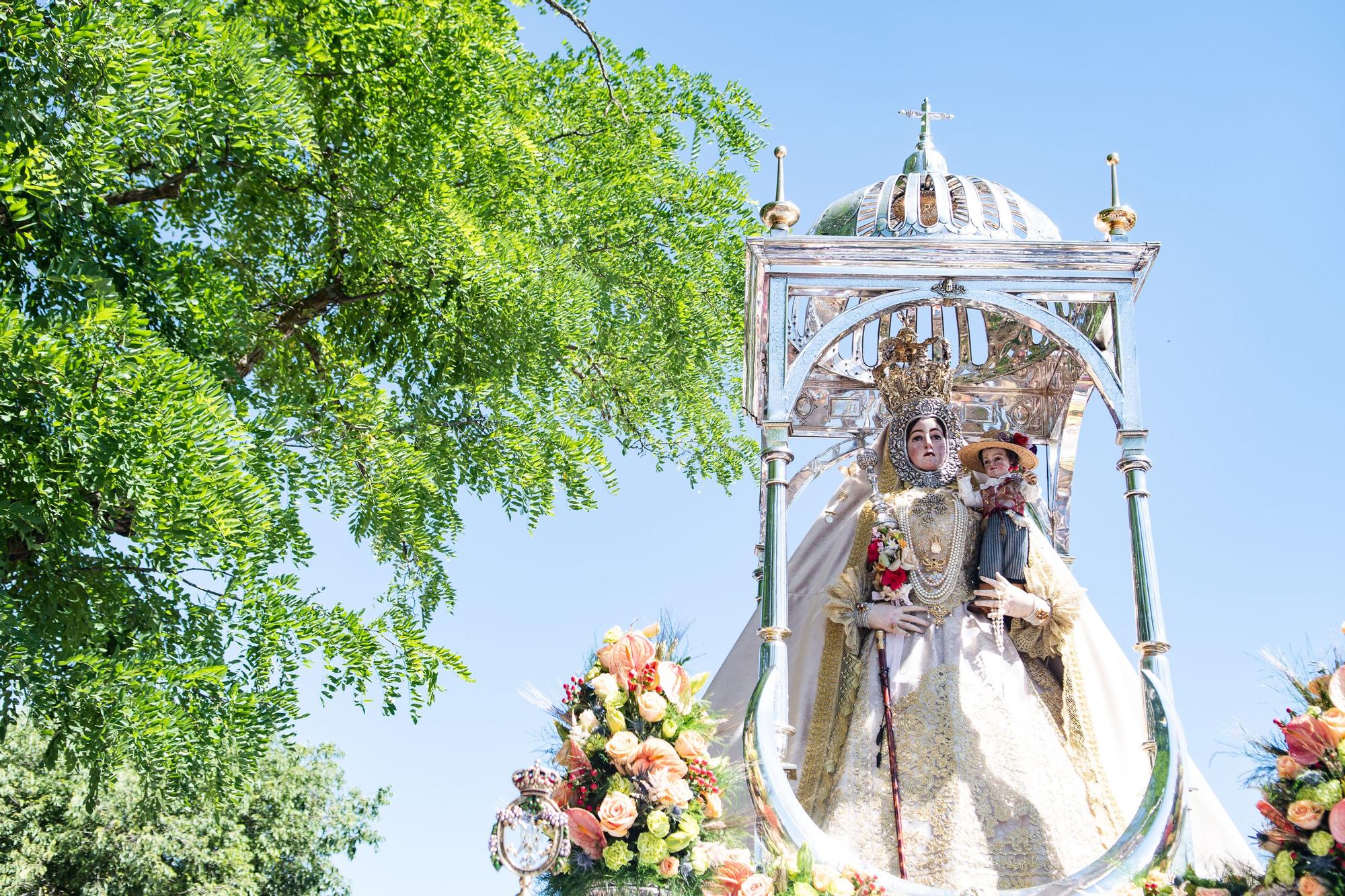 Lucena acompaña a la Virgen de Araceli a su santuario