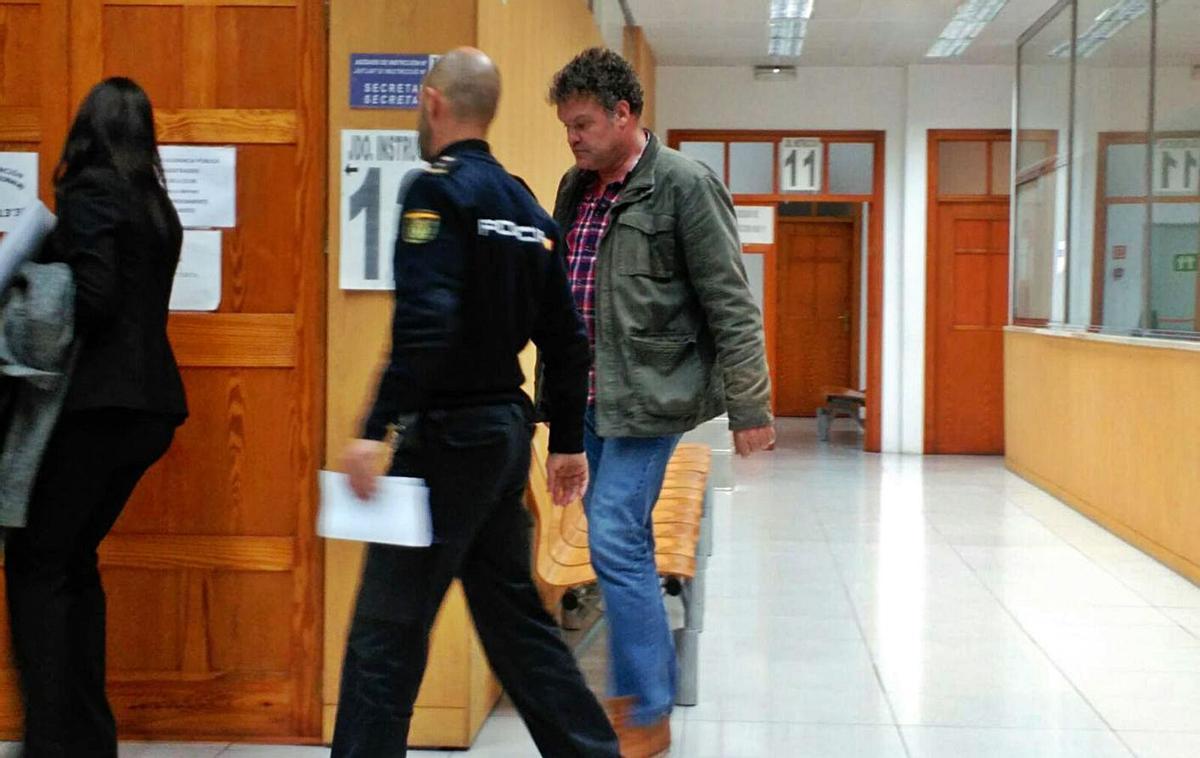 El suboficial Bartolomé Capó regresa a su destino en la Patrulla Verde. | G.B.