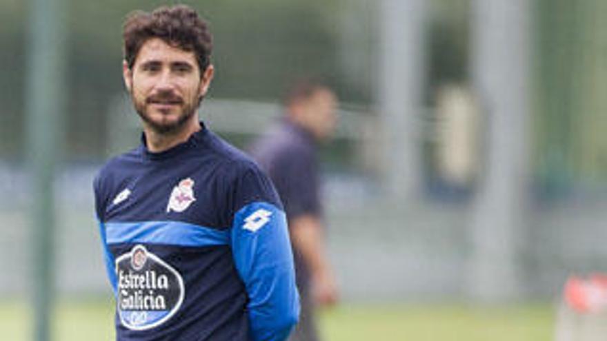 Victor durante el entrenamiento de hoy en Abegondo.