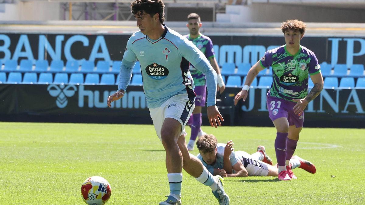 Hugo González, durante un partido en Balaídos.