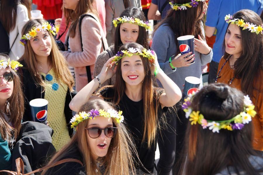 Miles de jóvenes en la fiesta del año