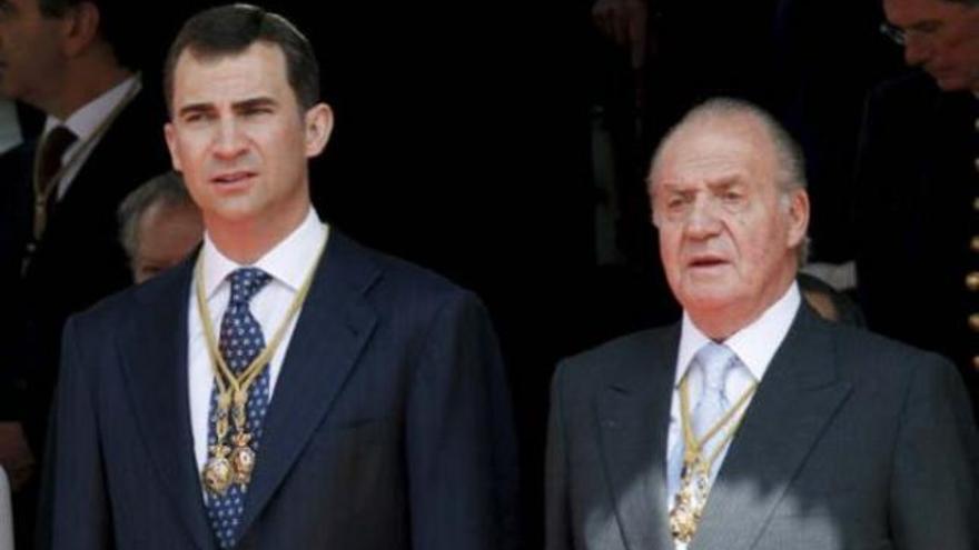 Don Juan Carlos y el príncipe Felipe