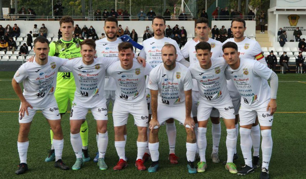 Once de la Peña Deportiva que se enfrentó al Formentera. | JUAN A. RIERA