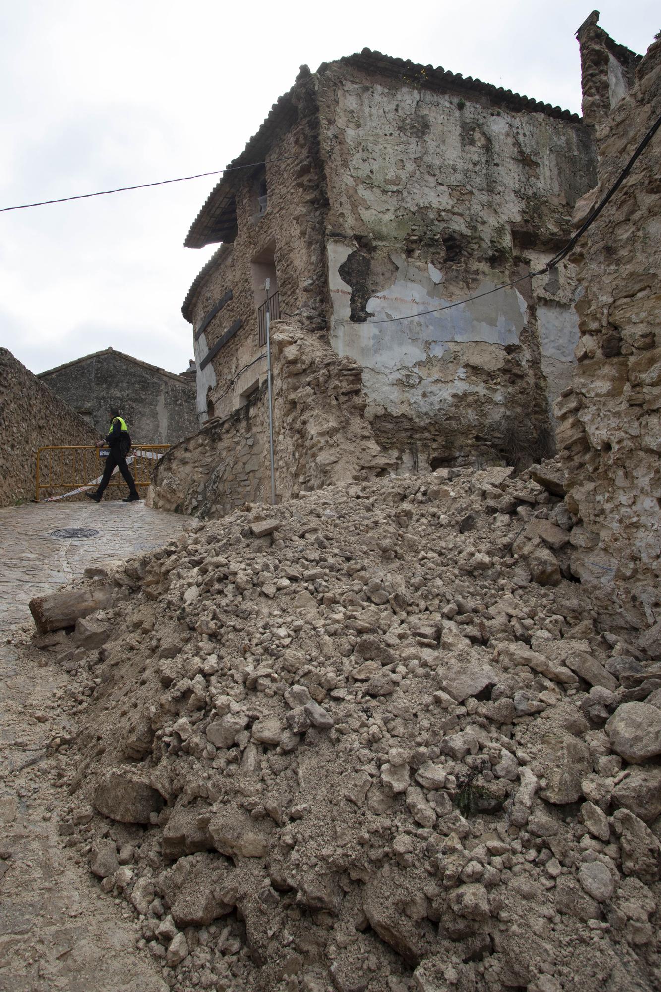 Se derrumba una casa del Barri Medieval de Bocairent