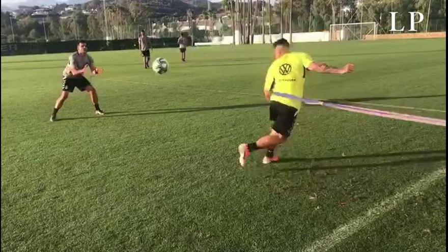 Rubén Castro se pone en forma en el entrenamiento de la UD en Marbella
