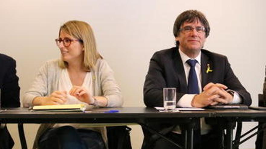 Foto d&#039;arxiu d&#039;Elsa Artadi i Carles Puigdemont a Berlín.