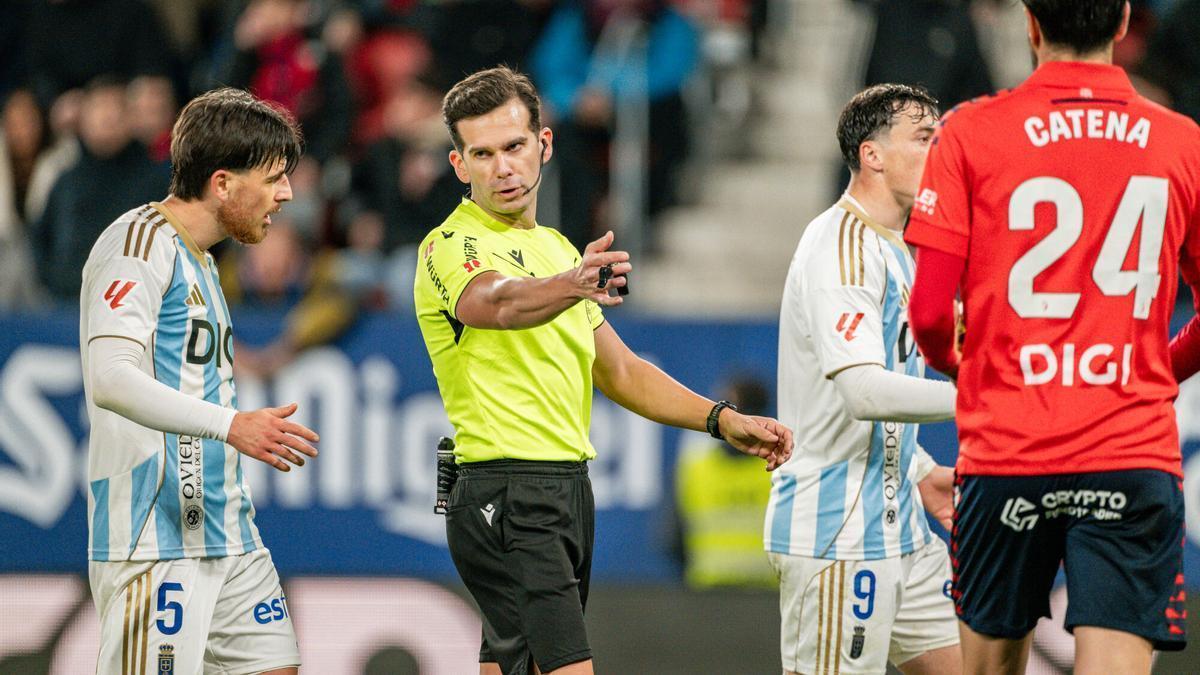 Almada: "Uno quiere saber los criterios que emplean los árbitros en un partido y en otro"