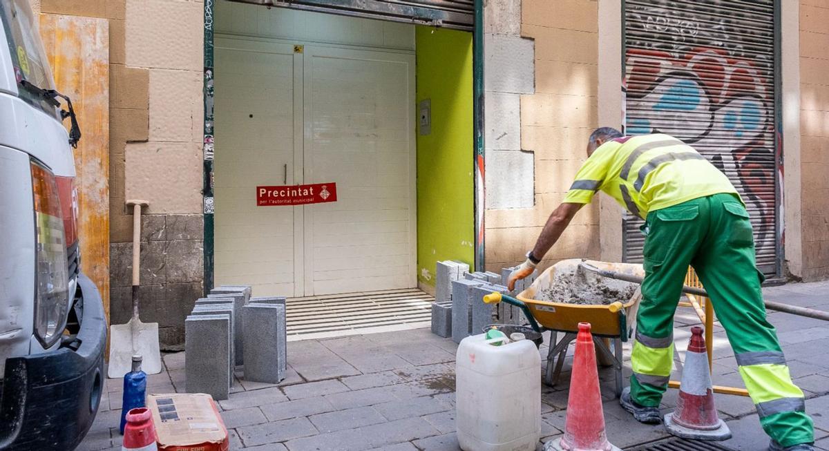 BCN tanca el primer club cannàbic de la seva ofensiva contra la droga BCN tanca el primer club cannàbic de la seva ofensiva contra la droga