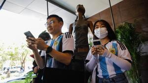 La policia de Pequín alerta sobre les estafes lligades a la presència de Messi