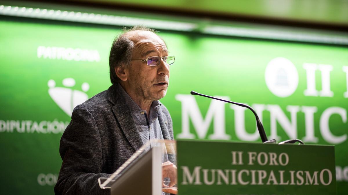 El catedrático de Economía Aplicada de la Universidad de Oviedo Javier Suárez Pandiello, en Cáceres.