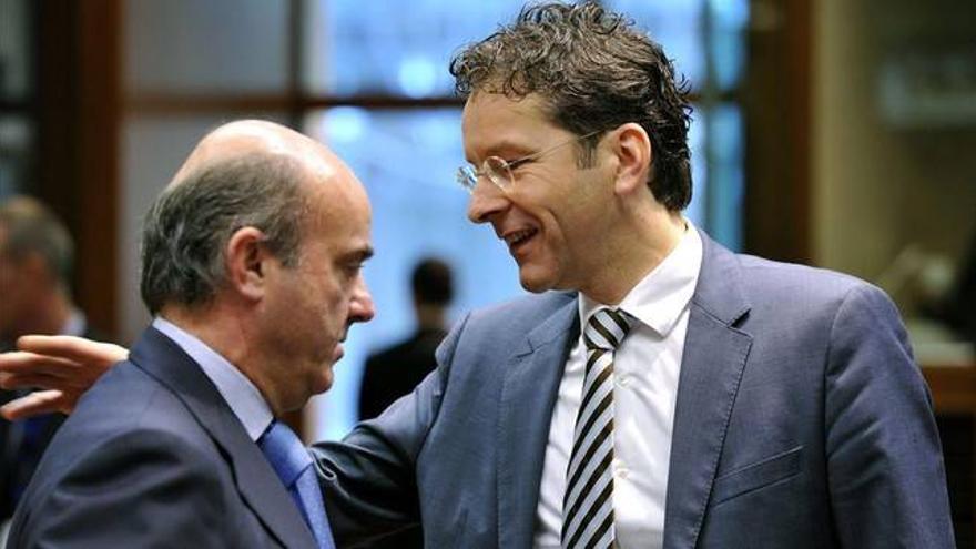 Guindos y Dijsselbloem se disputan este lunes la presidencia del Eurogrupo