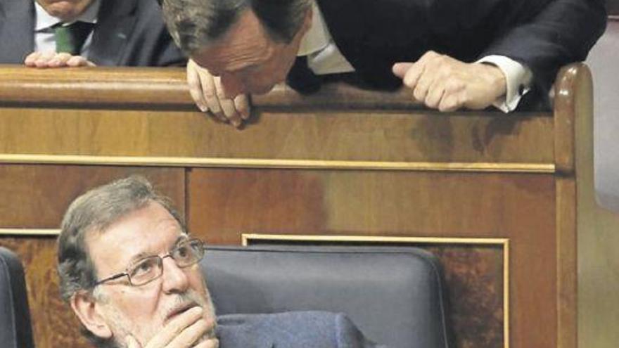 El Gobierno de Rajoy suspende en su política de pactos de Estado