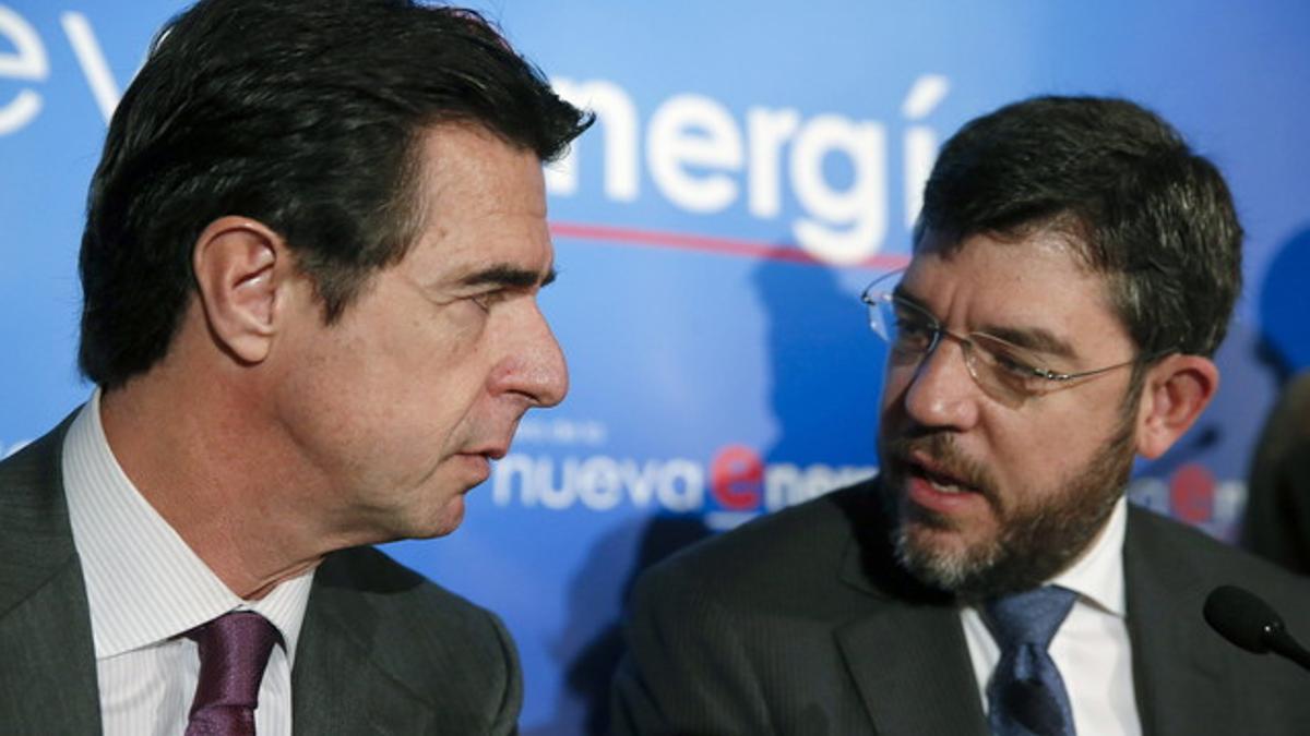 El ministro de Industria, José Manuel Soria (izquierda) y el secretario de Estado de Energía, Alberto Nadal, el pasado 14 de enero, en Madrid.