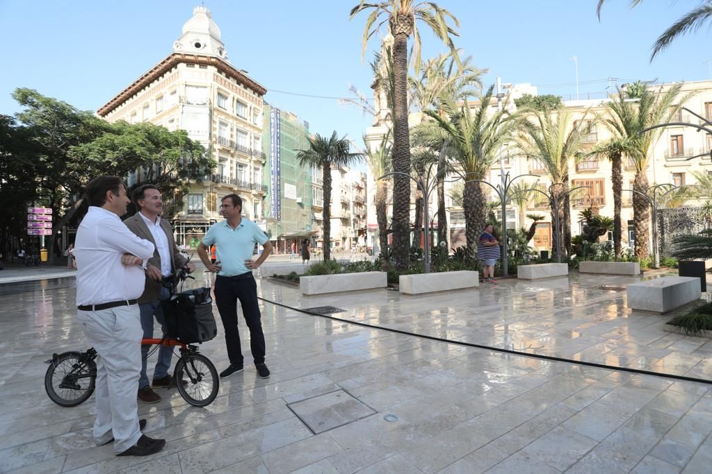 Así luce la nueva Plaza de la Reina tras la reforma integral