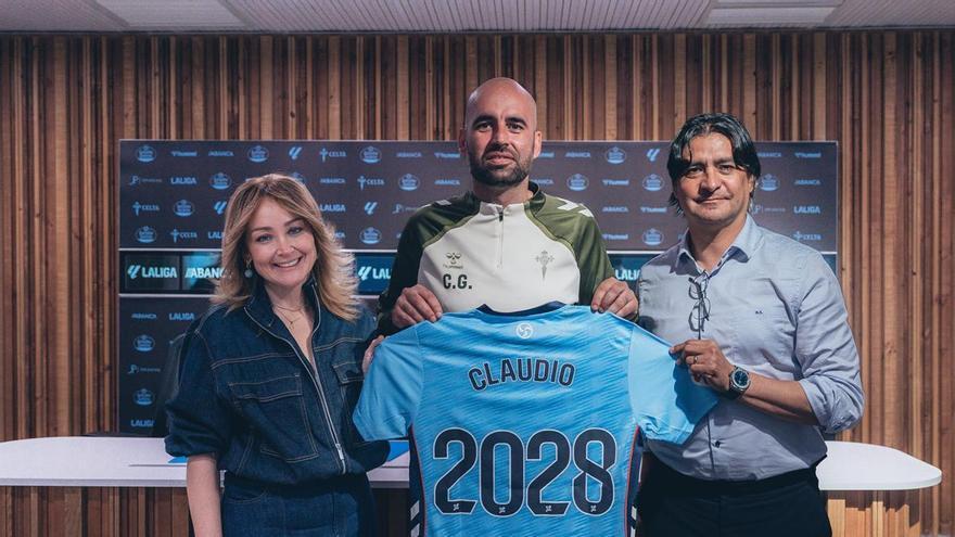 inúa: Claudio Giráldez renueva con el Celta hasta 2028
