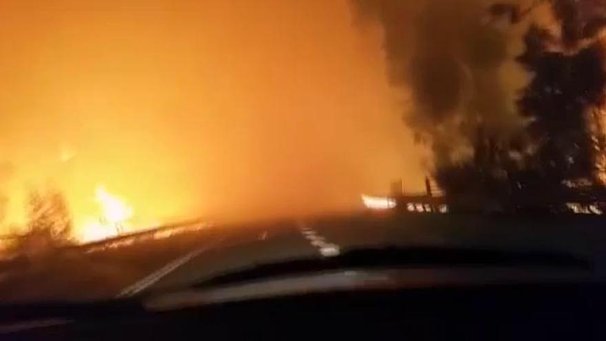 Las impactantes imágenes de los incendios desde un coche