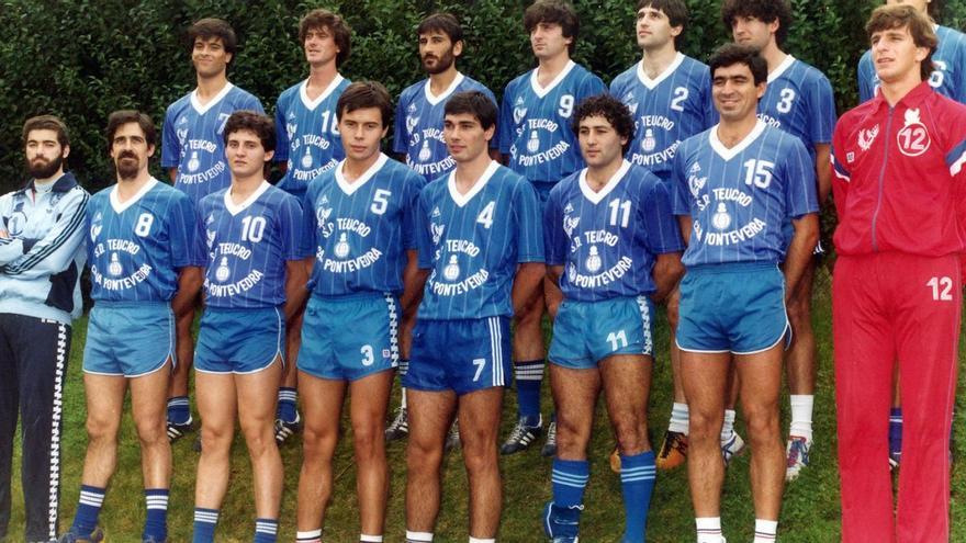 Equipo del Teucro en División de Honor en la temporada 1983-1984.