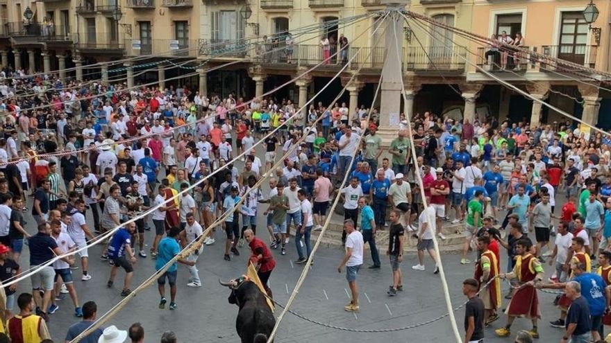 Imagen que presentaba la fuente durante las celebraciones de este fin de semana antes de su desplome