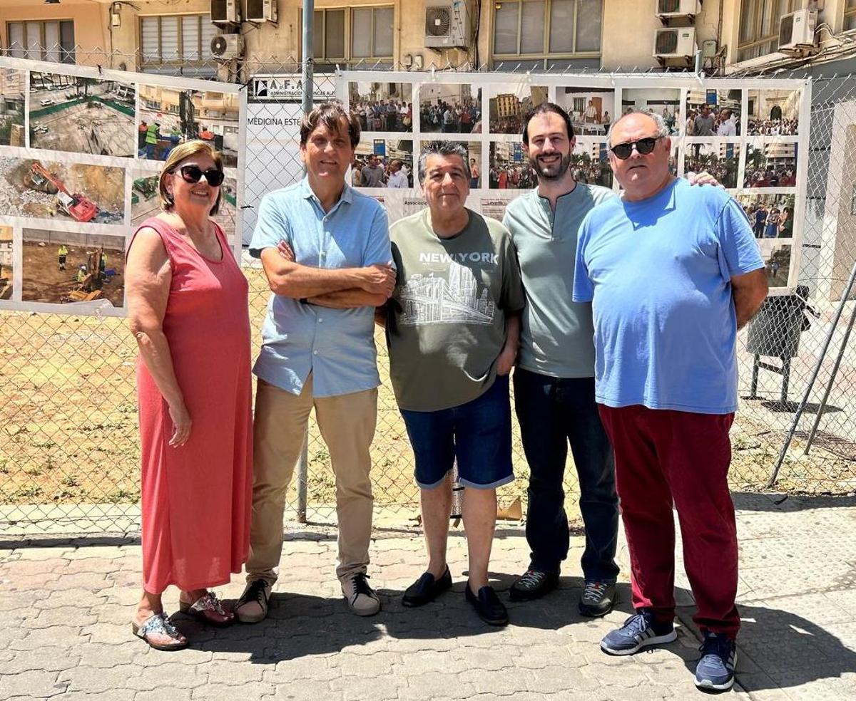 El alcalde y el concejal Israel Pére con representantes de la Associació de Veïns Alborxí-Centre.
