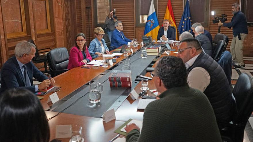 Reunión del Consejo Asesor del presidente del Gobierno de Canarias, Ángel Víctor Torres.