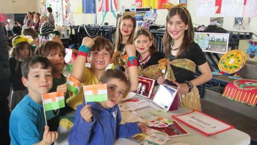 Feria de las Naciones en el colegio Newton College