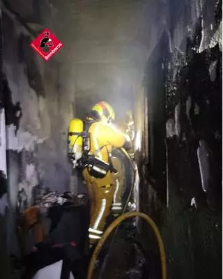 Un incendio causa graves daños en una vivienda de San Vicente