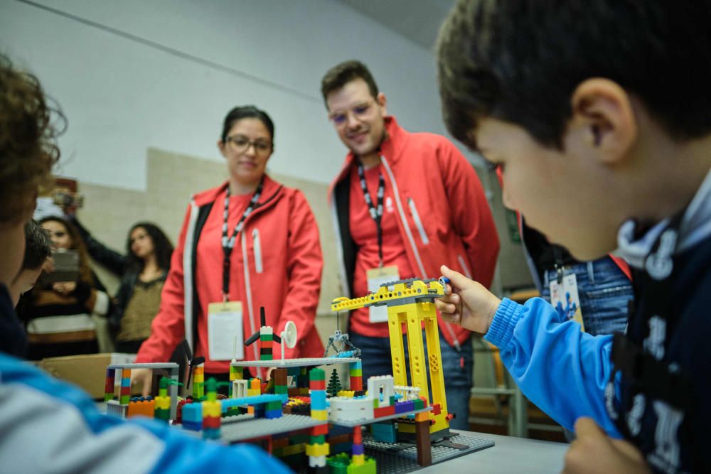 Octava edición de la First Lego League Canarias Aulario del Campus de Guajara de la Universidad de La Laguna  | 15/02/2020 | Fotógrafo: Andrés Gutiérrez Taberne