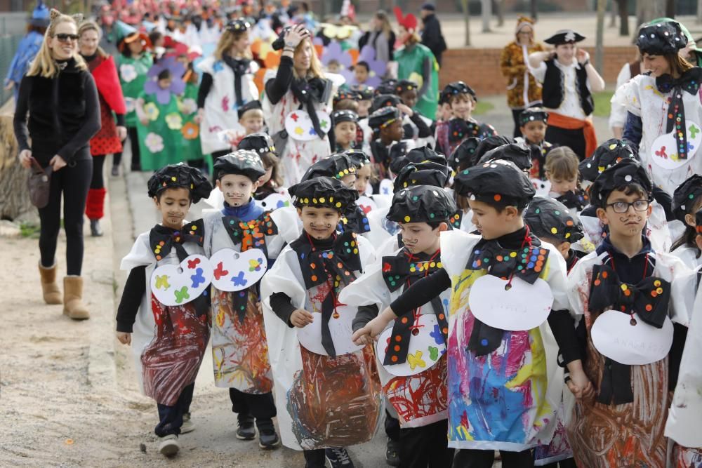 Rua infantil dels 50 anys de l'escola Joan Margarit de la Bisbal