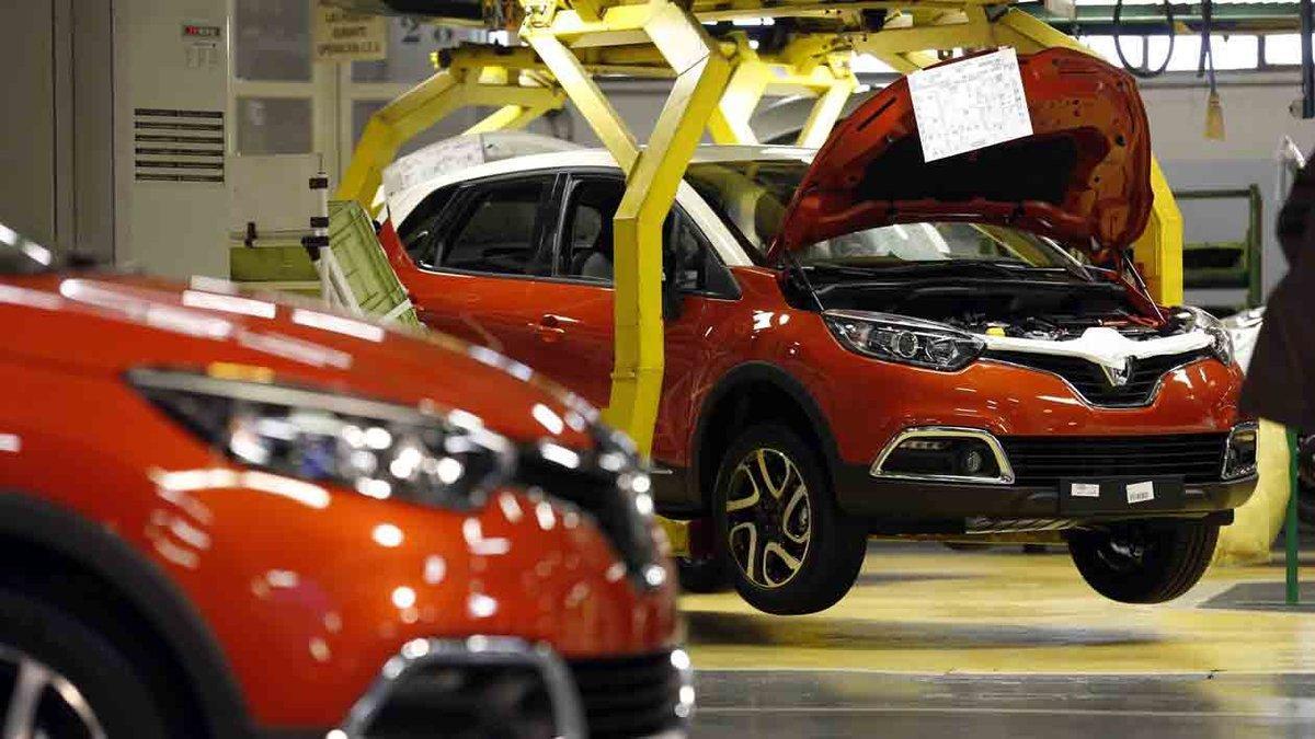 New models Renault Captur are seen during the inauguration of the production line of the new model Renault Captur in Valladolid, northern Spain on February 5, 2012. Today is also the sixtieth anniversary of the production of Renault 4CV. AFP PHOTO/ CESAR MANSO New models Renault Captur are seen during the inauguration of the production line of the new model Renault Captur in Valladolid, northern Spain on February 5, 2012. Today is also the sixtieth anniversary of the production of Renault 4CV. AFP PHOTO/ CESAR MANSO
