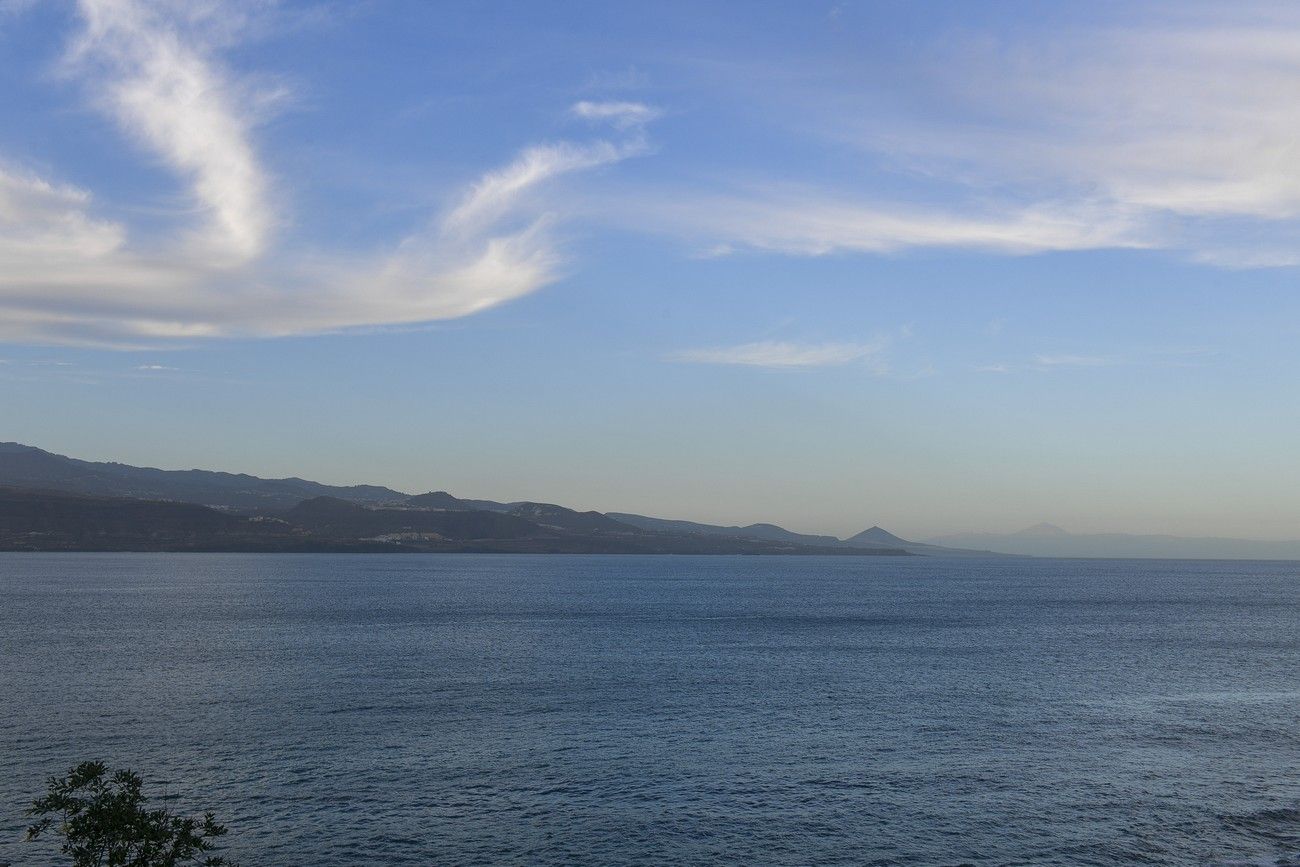 Tiempo en Canarias: Cielos despejados en Las Palmas de Gran Canaria (11/01/2024)