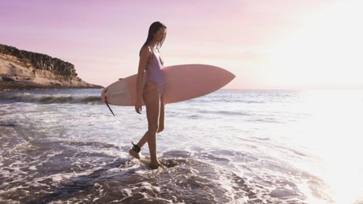 Las mejores playas para hacer surf en Tenerife 2023.