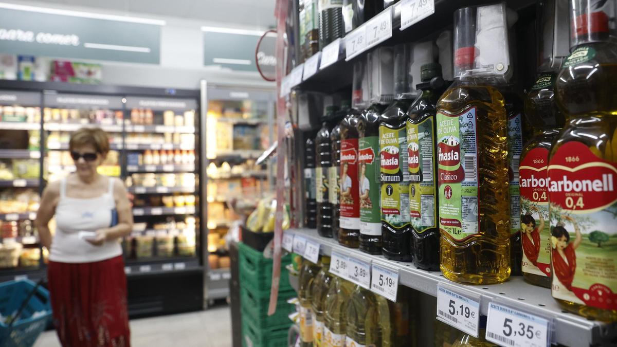 Estanterías de un supermercado.