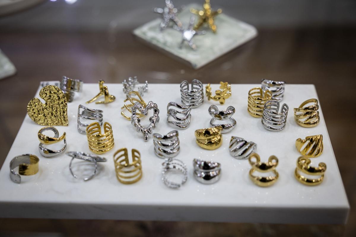 Kashmir, la tienda vintage de Zaragoza que vive por el "amor al arte" a la moda Kashmir, la tienda vintage de Zaragoza que vive por el "amor al arte" a la moda