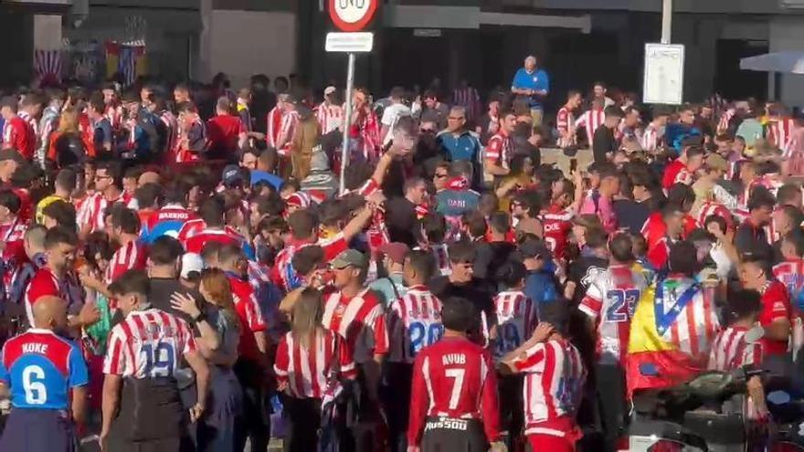 Insultos al Barça y a Catalunya en la previa 'colchonera'