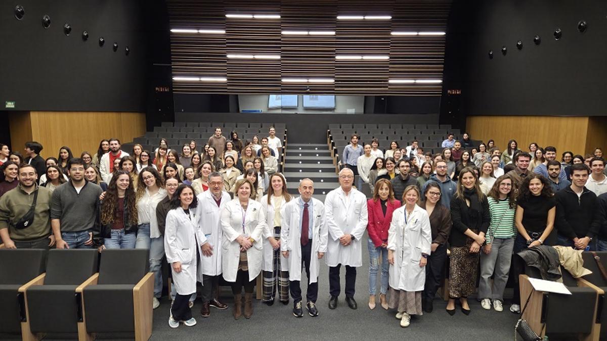 Futuros MIR y EIR en una jornada de puertas abiertas en el Álvaro Cunqueiro.