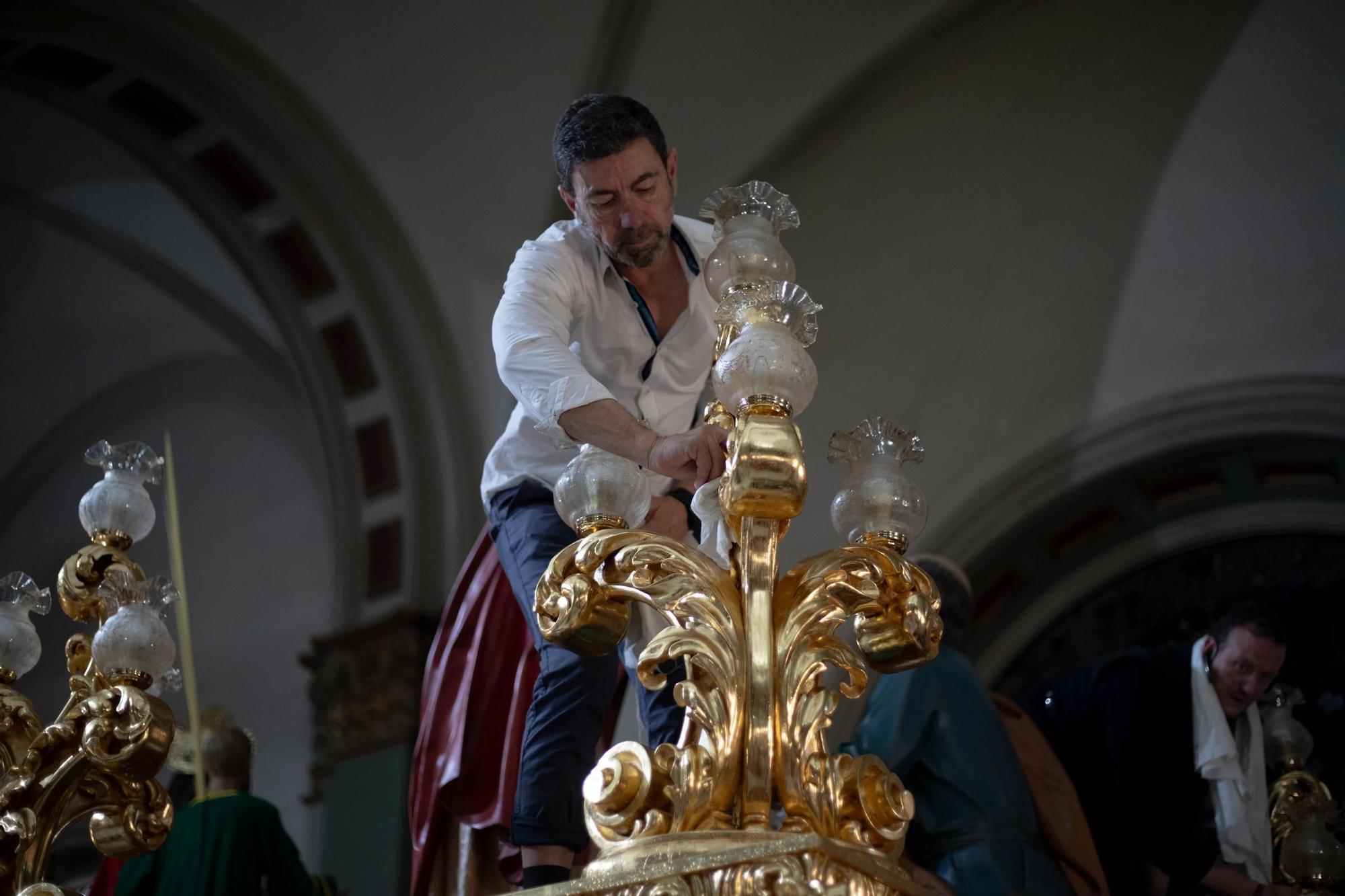 Las imágenes de la procesión de Domingo de Ramos en Cartagena, frustrada por la lluvia