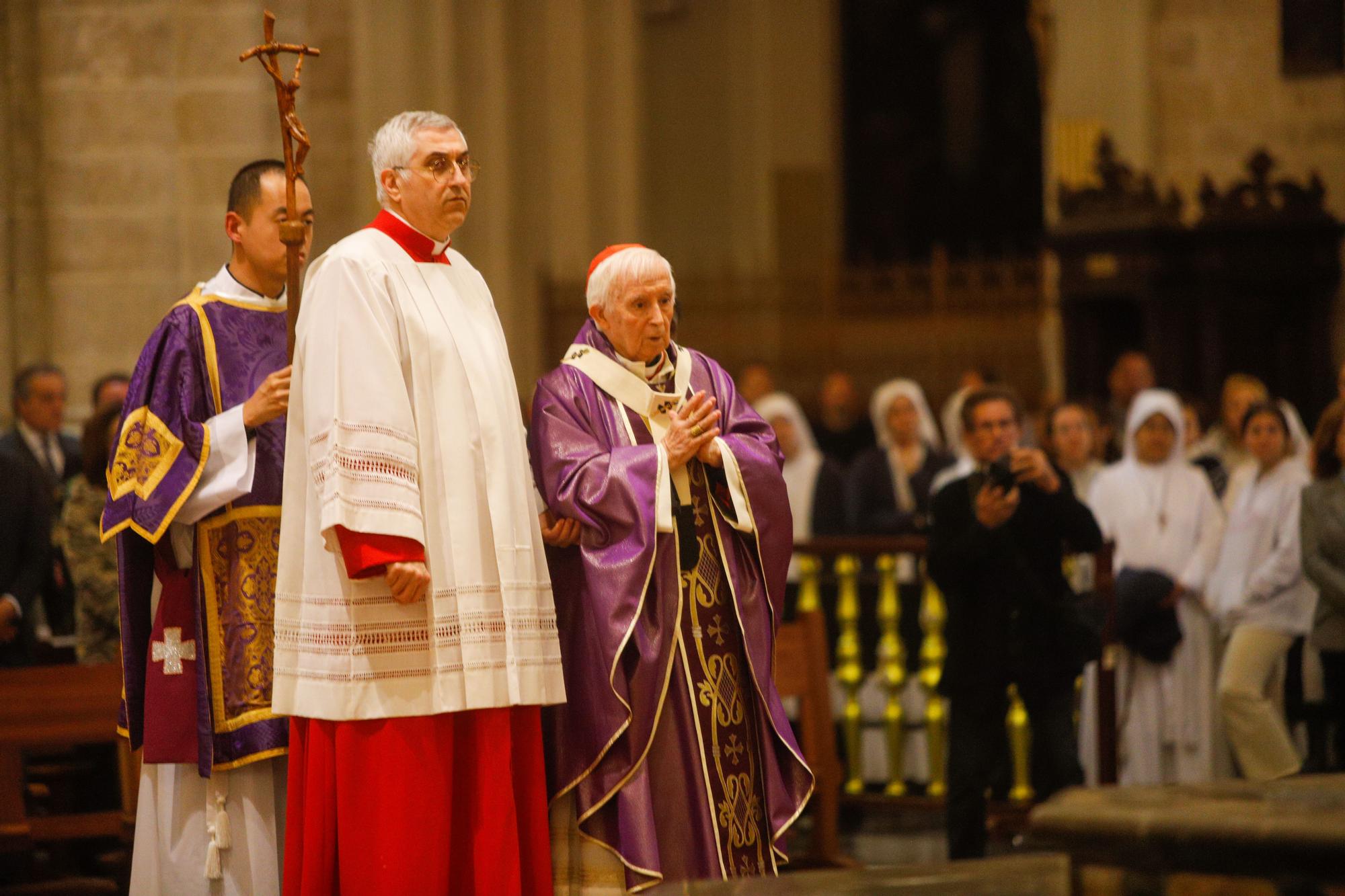 Así ha sido la misa de la despedida del cardenal Cañizares en la Catedral de València