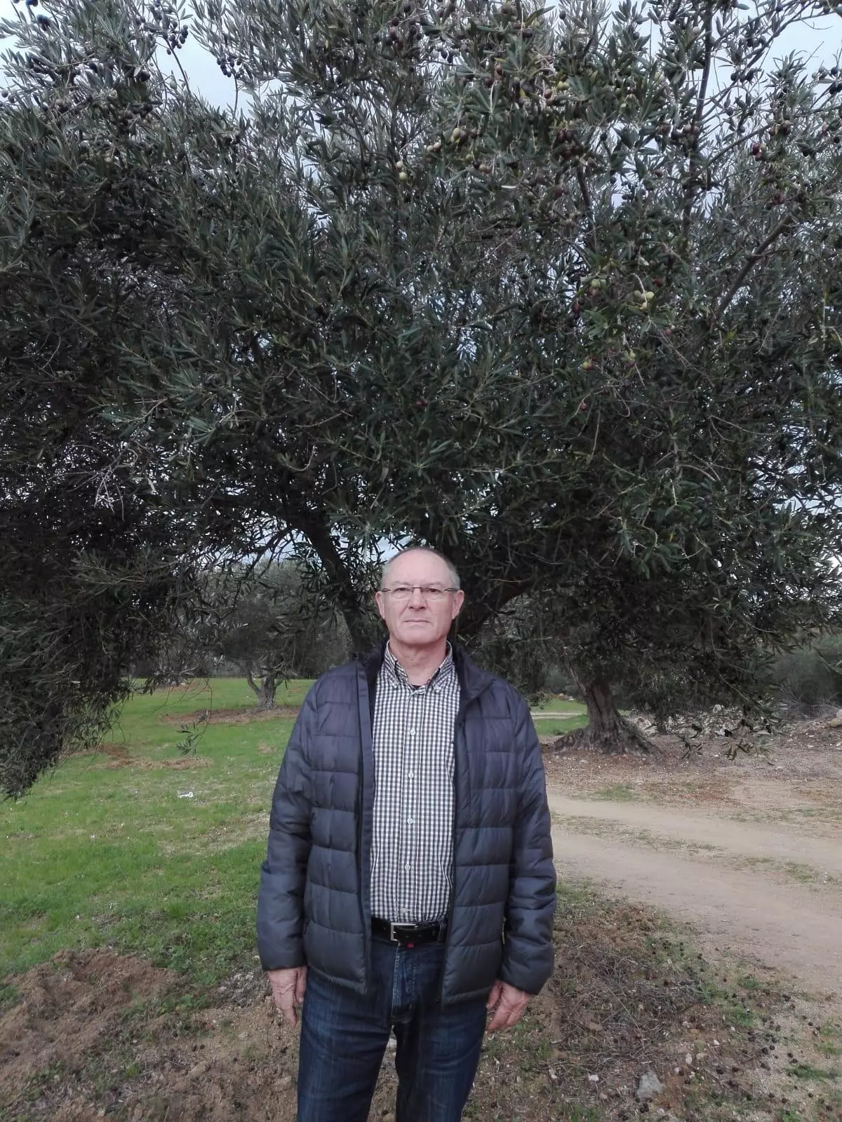 José Luis Bartolomé evoca Cadaqués, des d’una mirada literària, al llibre «Un Cadaqués de novel·la»