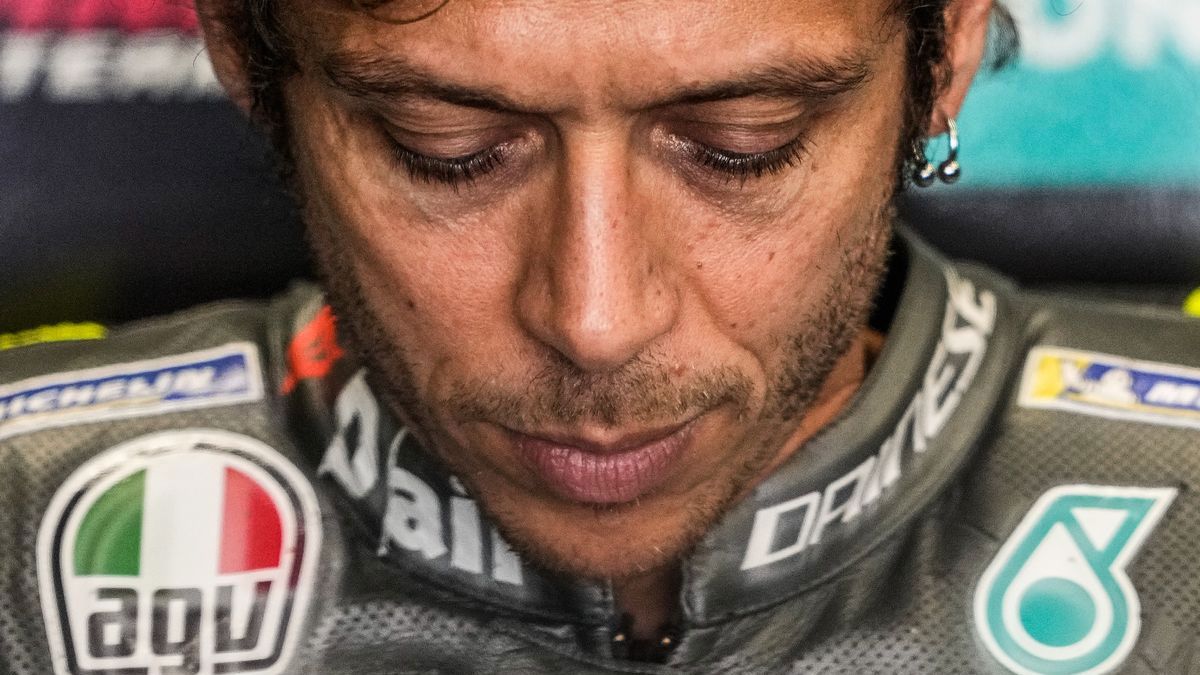 Valentino Rossi sigue hundido en la clasificación de MotoGP