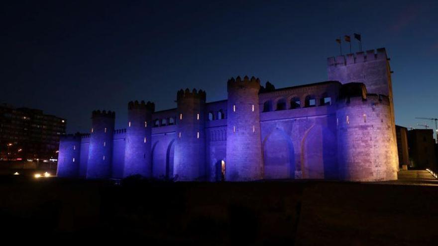 El palacio de la Aljafería se ilumina de azul por el Día Mundial del Agua