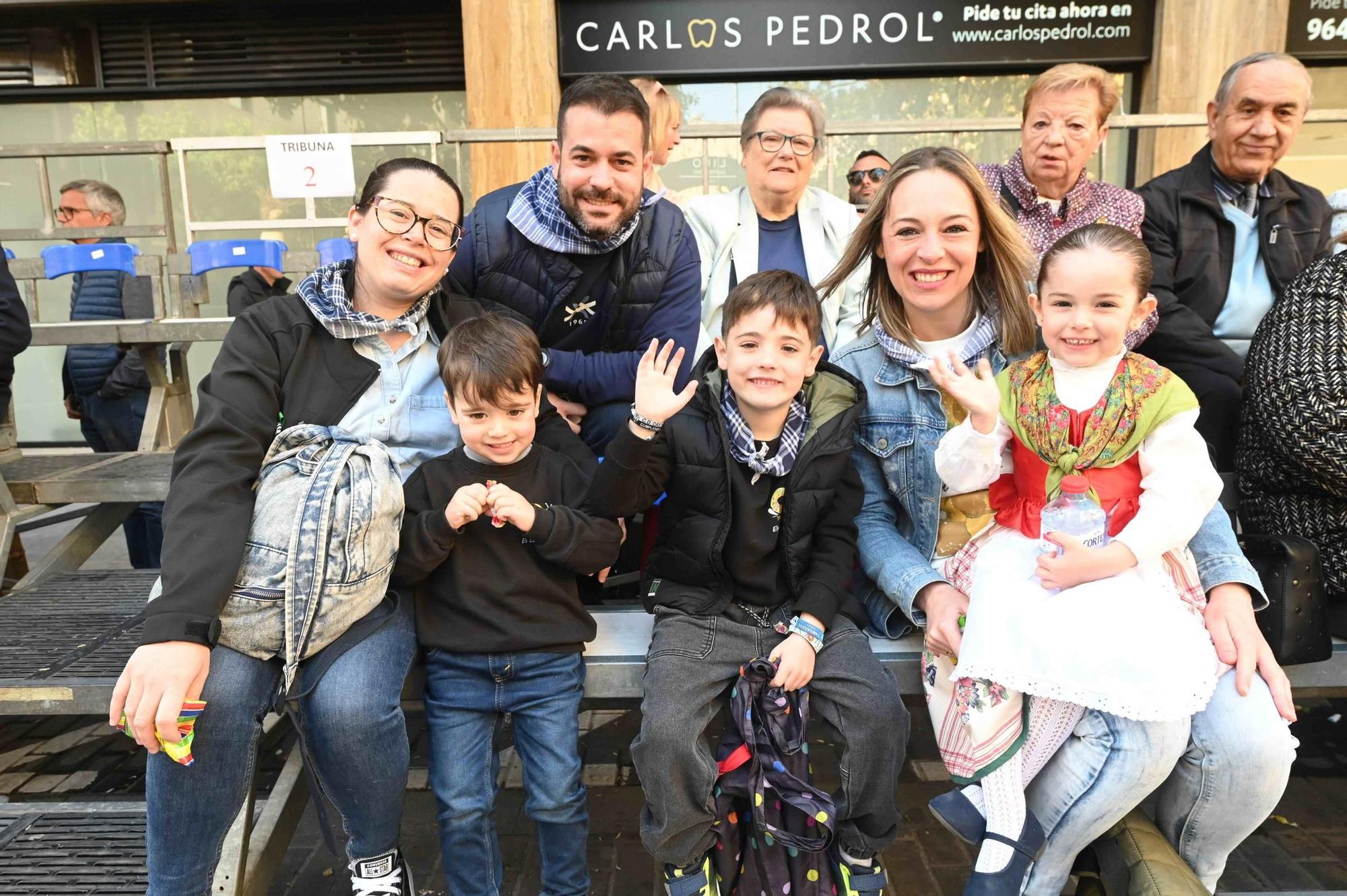 Galería de imágenes: El Pregó Infantil llena las calles de color e ilusión